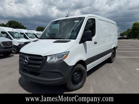Used 2026 Mercedes-Benz Sprinter 2500 image 1
