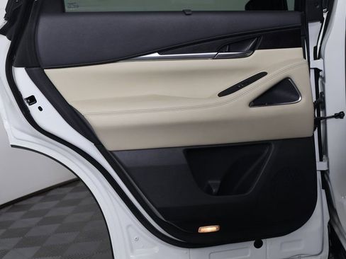 Used 2023 INFINITI QX60 Sensory w/ Vision Package image 14