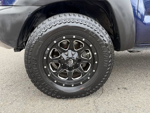 Used 2012 Toyota Tacoma 4x4 Double Cab w/ TRD Off-Road Pkg image 7