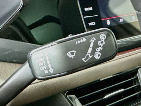 Certified 2024 Volkswagen Taos SEL AWD/4WD image 22