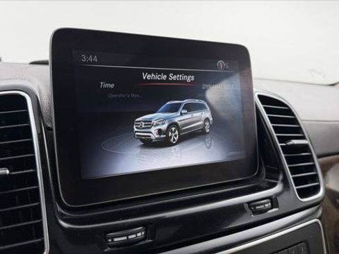 Used 2017 Mercedes-Benz GLS 450 4MATIC image 28