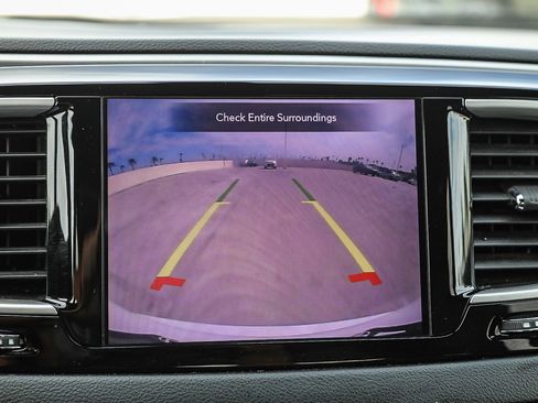 Used 2020 Chrysler Pacifica Touring-L Plus w/ S Appearance Package FWD image 25