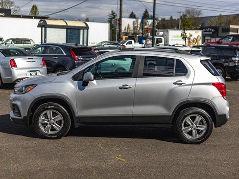 Used 2022 Chevrolet Trax LT w/ Driver Confidence Package AWD/4WD image 13
