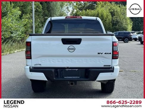 Used 2023 Nissan Frontier SV w/ Midnight Edition Package AWD/4WD image 7