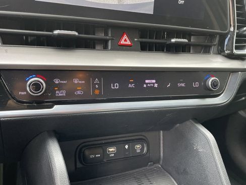 Certified 2023 Kia Sportage EX FWD image 25