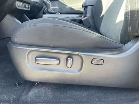 Used 2023 Toyota Tacoma TRD Off-Road w/ Technology Package AWD/4WD image 21