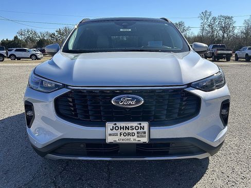 New 2026 Ford Escape SE w/ PHEV Premium Package FWD image 2