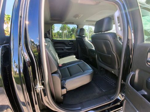 Used 2014 GMC Sierra 1500 SLT w/ SLT Preferred Package image 13