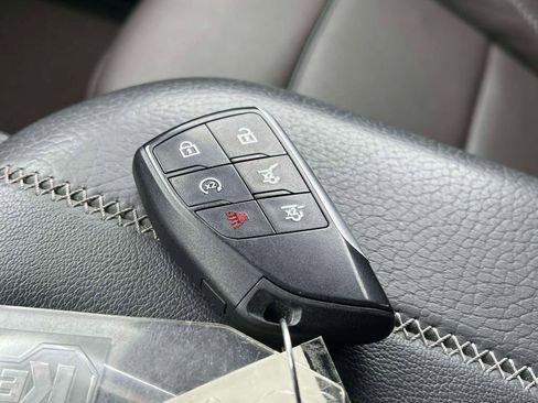 Used 2023 GMC Yukon Denali AWD/4WD image 40