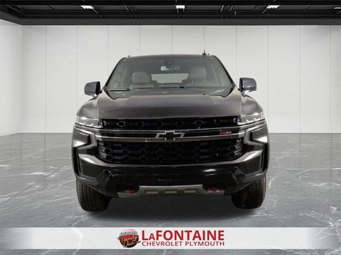 Certified 2022 Chevrolet Suburban Z71 w/ Luxury Package image 3