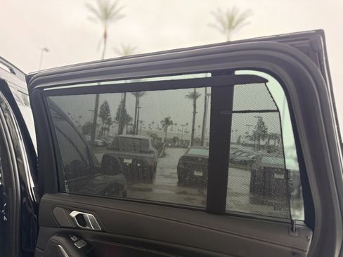 Used 2023 BMW X7 xDrive40i w/ M Sport Package image 13