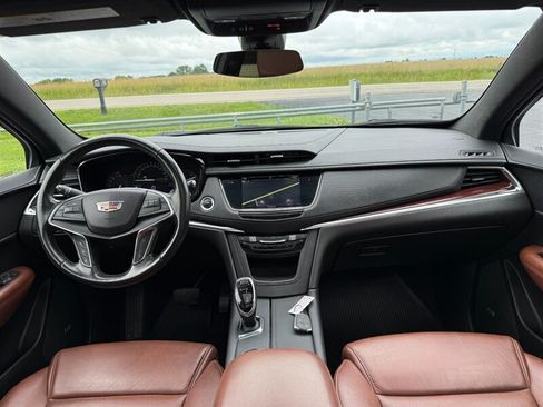 Used 2019 Cadillac XT5 Luxury AWD/4WD image 14