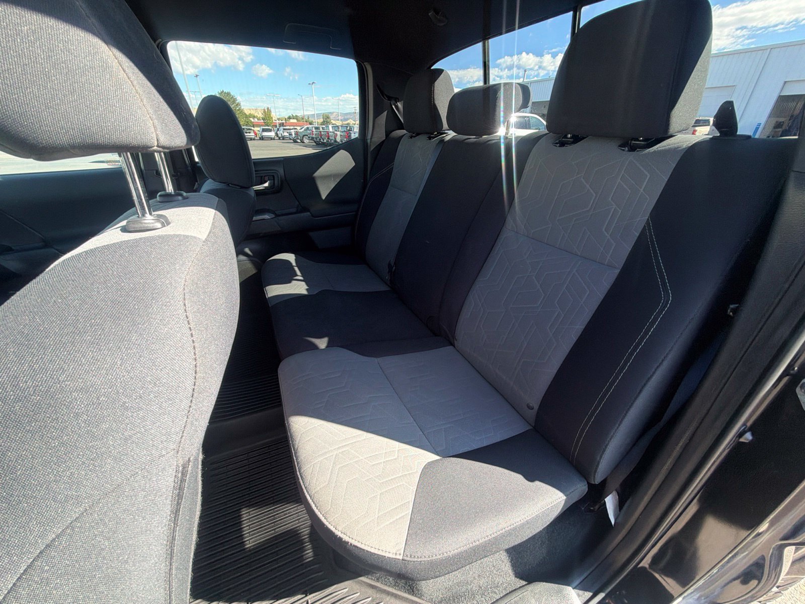 Used 2020 Toyota Tacoma TRD Sport AWD/4WD image 22