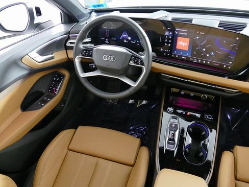 Used 2025 Audi A5 2.0T Premium Plus w/ Premium Plus image 24