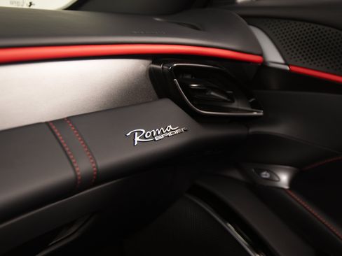Used 2026 Ferrari Roma Spider RWD image 27