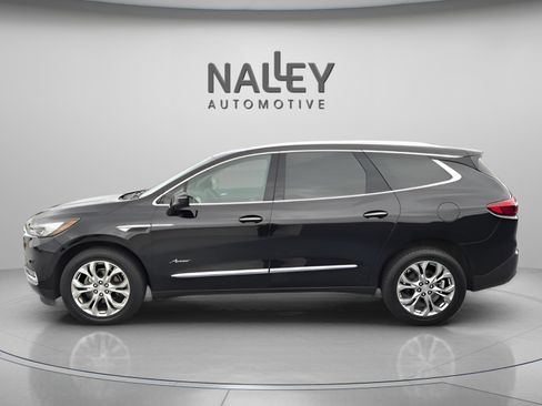 Used 2018 Buick Enclave Avenir w/ Avenir Technology Package image 3