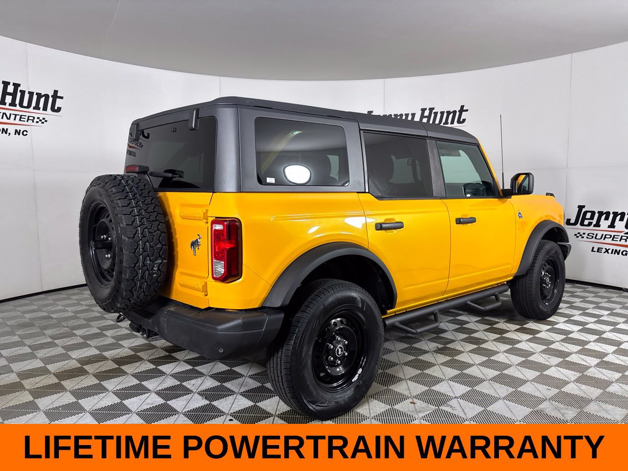 Used 2022 Ford Bronco Black Diamond AWD/4WD image 6