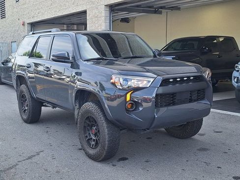 Used 2024 Toyota 4Runner SR5 Premium image 4