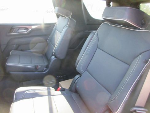 New 2026 GMC Yukon Elevation w/ Elevation Premium Package image 13