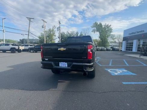 Certified 2022 Chevrolet Silverado 2500 LTZ w/ Z71 Chrome Sport Edition AWD/4WD image 7