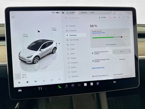 Used 2023 Tesla Model Y Long Range AWD/4WD image 23