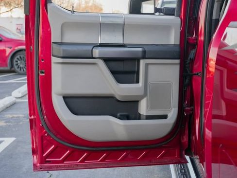 Used 2021 Ford F250 XLT w/ XLT Premium Package AWD/4WD image 41