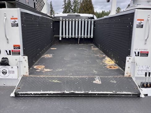 Used 2019 Ford F550 4x4 SuperCab Super Duty image 10