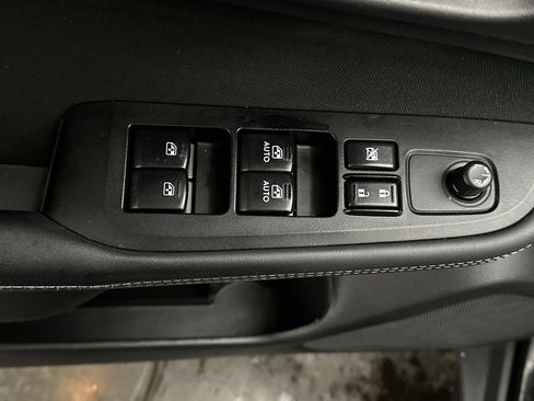 Used 2019 Subaru Outback 2.5i Premium image 18