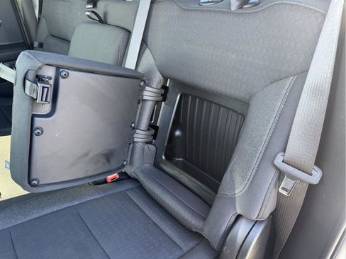 Used 2024 GMC Sierra 1500 Elevation image 13