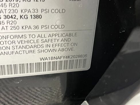 Used 2019 Audi Q5 2.0T Premium Plus w/ Premium Plus Package image 29