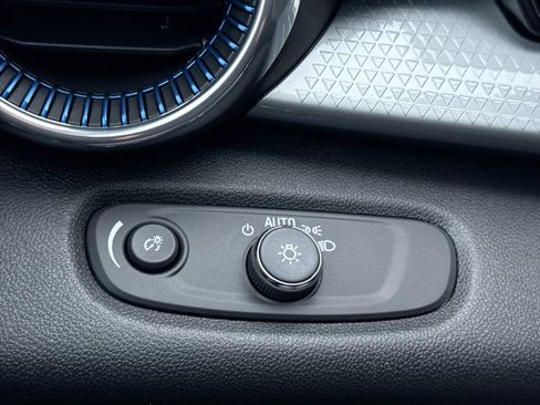 New 2026 Chevrolet Trax LT w/ LT Convenience Package image 49