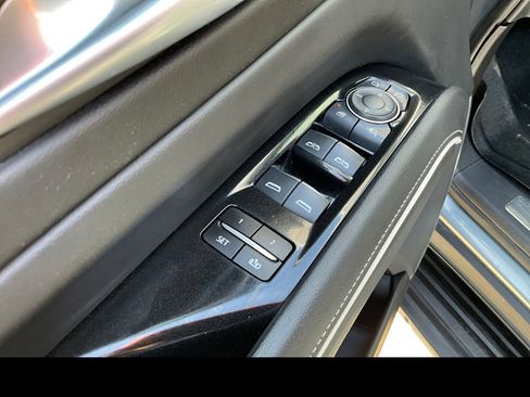 Used 2023 Cadillac Escalade ESV Premium Luxury w/ LPO, Radiant Package AWD/4WD image 25