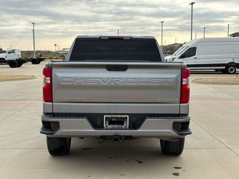 Used 2023 Chevrolet Silverado 1500 Custom image 6