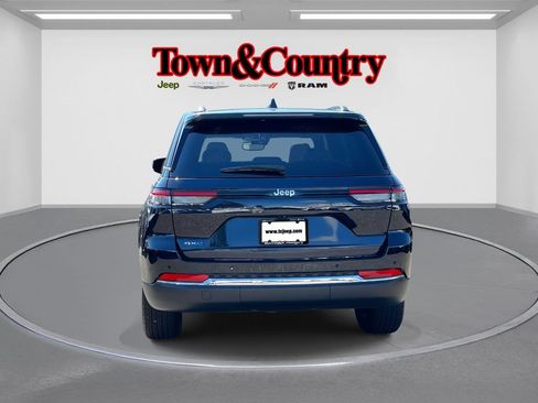 Used 2022 Jeep Grand Cherokee Limited 4xe AWD/4WD image 8