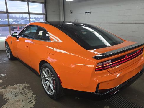 Used 2024 Dodge Charger Daytona Scat Pack w/ Plus Group image 6