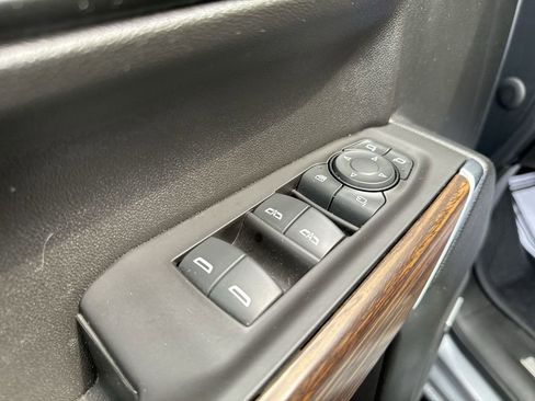 Used 2021 Chevrolet Silverado 1500 High Country image 19