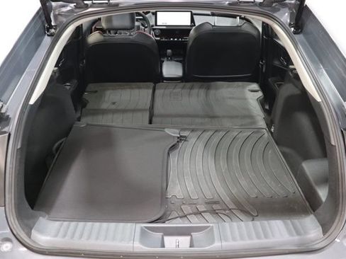 Used 2024 Toyota Prius Prime FWD image 36