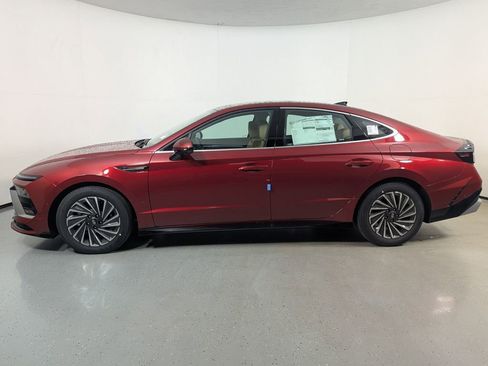 New 2026 Hyundai Sonata Limited FWD image 4