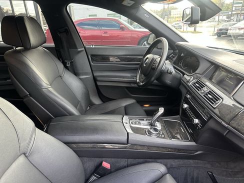 Used 2014 BMW 740Li image 20