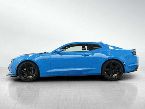 Used 2022 Chevrolet Camaro LT w/ RS Package RWD image 2