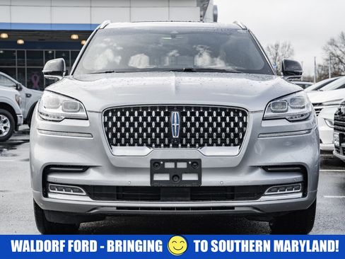 Used 2023 Lincoln Aviator Black Label Grand Touring image 2