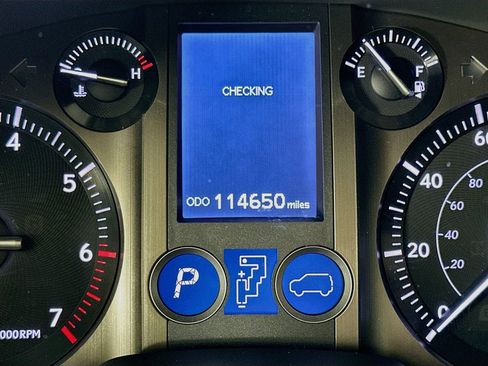Used 2017 Lexus GX 460 Premium w/ Premium Package AWD/4WD image 13