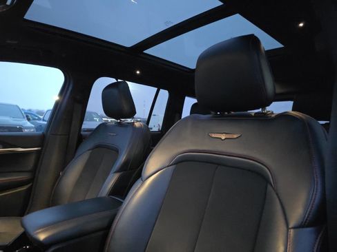 Used 2022 Jeep Grand Cherokee Trailhawk w/ Luxury Tech Group III image 42