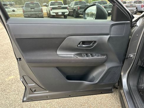 New 2026 Nissan Kicks S image 8