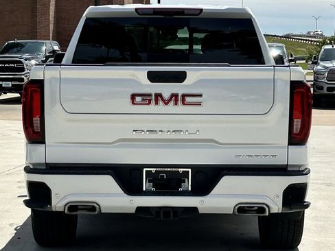 Used 2025 GMC Sierra 1500 Denali AWD/4WD image 5