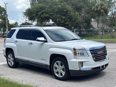 Used 2017 GMC Terrain SLT w/ Open Road Package FWD image 4