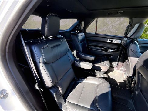 Used 2022 Ford Explorer ST w/ Equipment Group 401A image 27