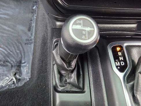 Used 2020 Jeep Wrangler Unlimited Sport S image 27