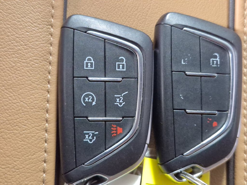 Used 2021 Cadillac Escalade ESV Sport w/ Driver Assist Tech Package AWD/4WD image 35