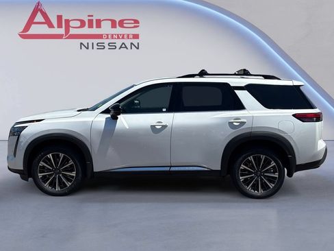 New 2026 Nissan Pathfinder Platinum AWD/4WD image 2